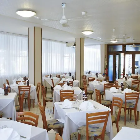 Primula Azzurra Hotel 3*