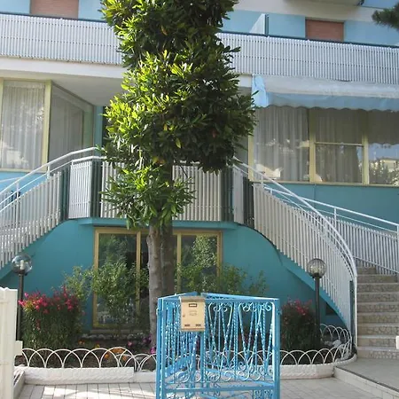 Primula Azzurra Hotel 3*
