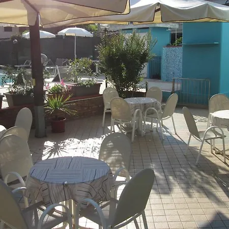 Primula Azzurra 3* Cervia